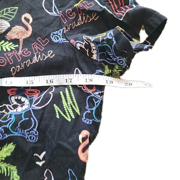Disney Medical “Tropical Paradise” Lilo & Stitch V-Neck Scrub Top Size XS - Picture 8 of 9